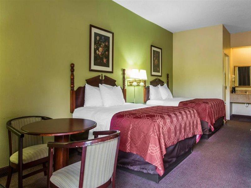Royal Palms Inn Stockbridge Exteriör bild